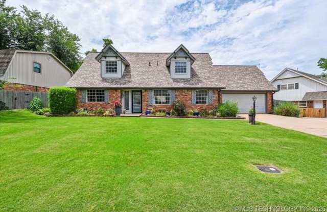 Discover this beautiful 4 bedroom, 2 bath home nested in the heart of Tulsa! Gallery 1