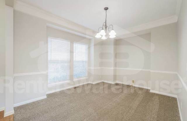 18520 Spruce Court Gallery 3
