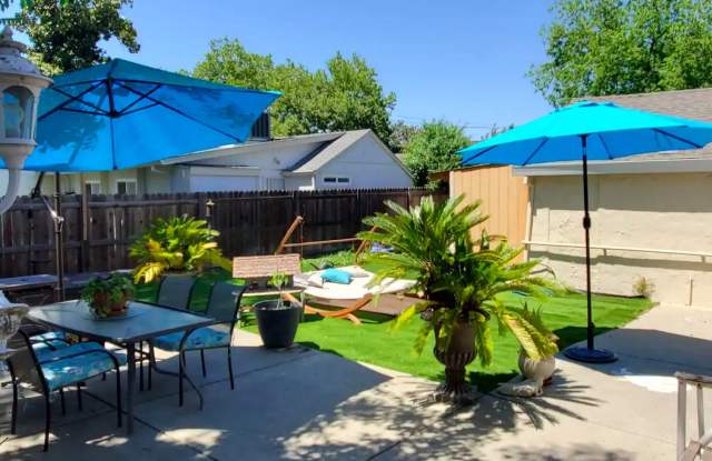 709 Cirby Way photos photos