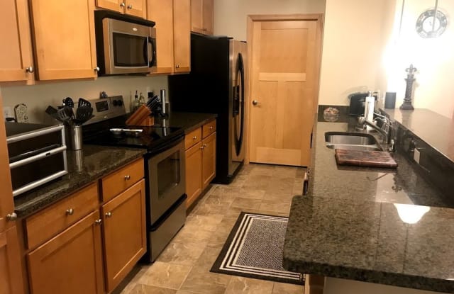 12501 Nicollet Ave Unit 213 - 12501 Nicollet Avenue South, Burnsville, MN 55337