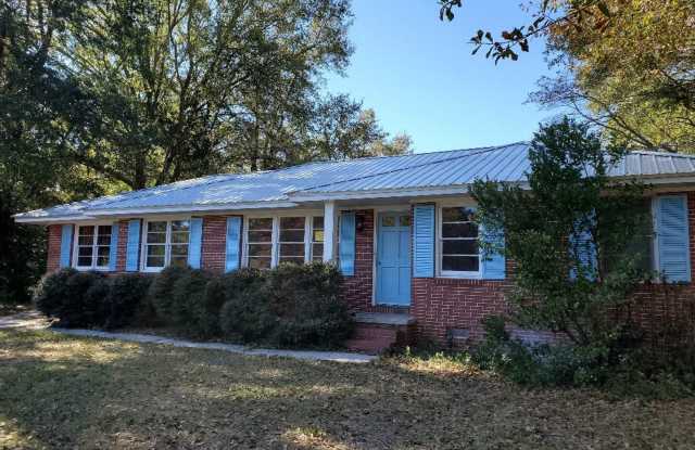1120 Edgewood Dr. photos photos