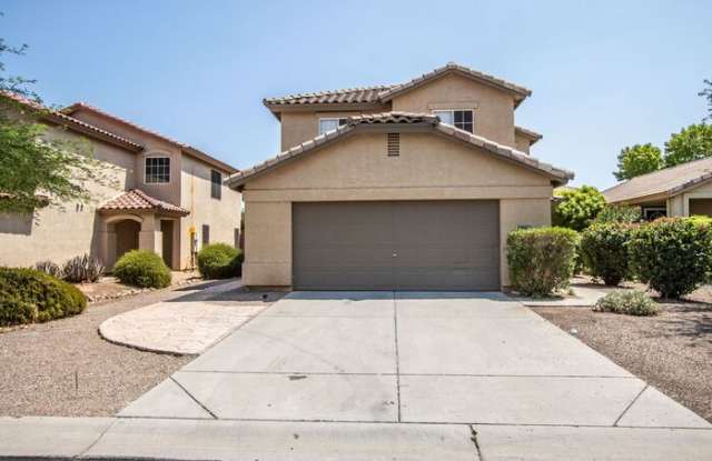 1037 East Desert Holly Drive Gallery 2