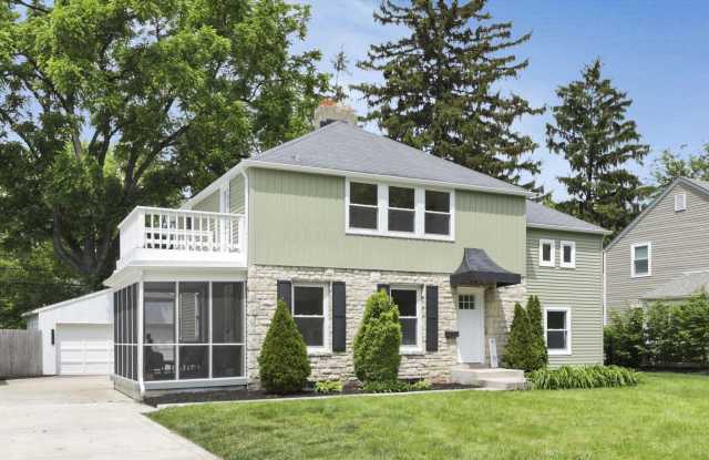 2615 Northwest Boulevard photos photos