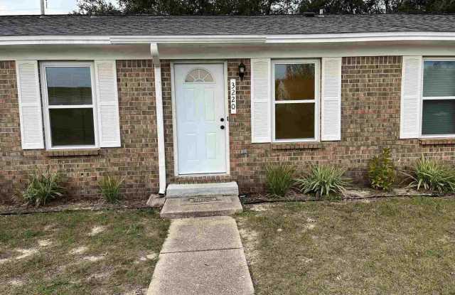 3220 Redwood Ln photos photos