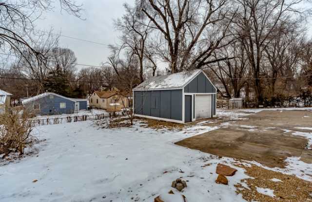 8065 Flora Avenue Gallery 2