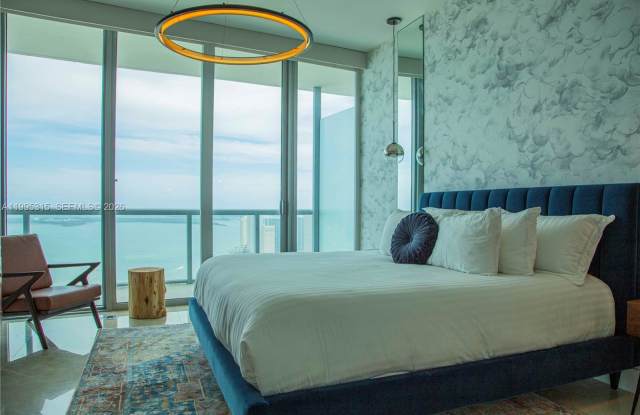 888 Biscayne Boulevard Gallery 4