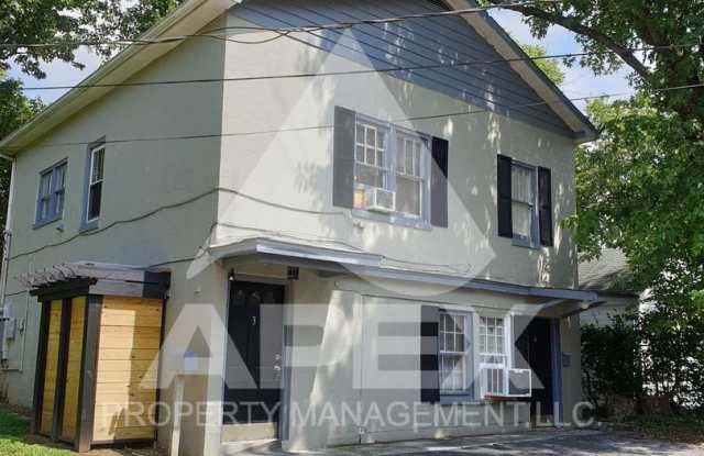 Spacious Top Floor 2 Bd - 1Ba Duplex Apartment in Fountain City!! photos photos