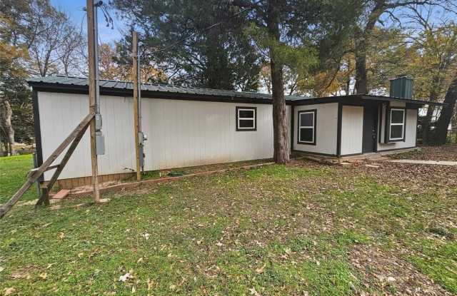 106 Silveroaks Street - 106 Silveroaks Street, Gun Barrel City, TX 75156