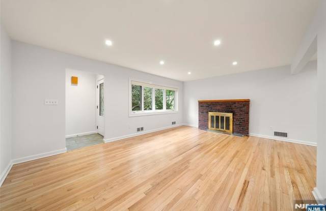 12 John Circle Gallery 3