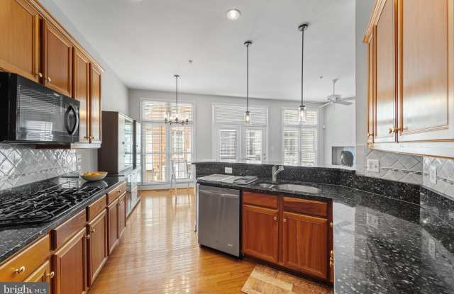 1609 SENECA AVENUE Gallery 3