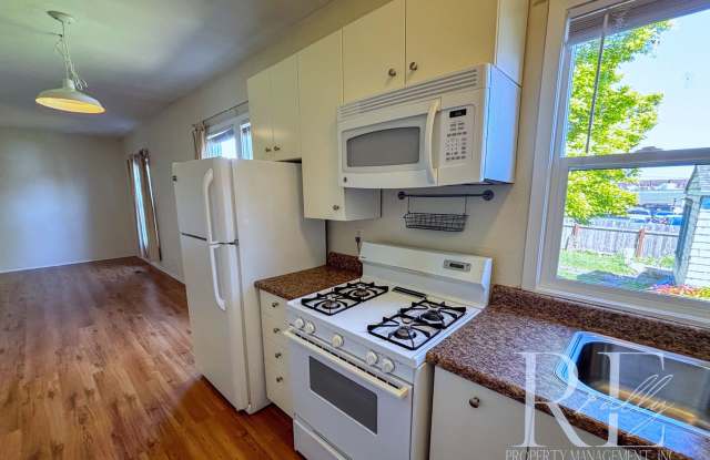 MOVE-IN SPECIAL: 50% OFF FIRST MONTHS RENT!!! Gallery 4