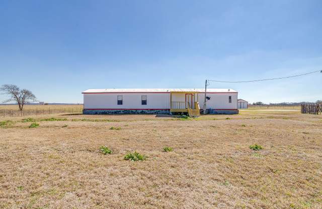 4252 FM 67 Gallery 1