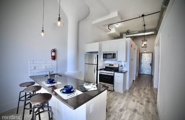 296 Hoyt St - 296 Hoyt Street, Kearny, NJ 07032