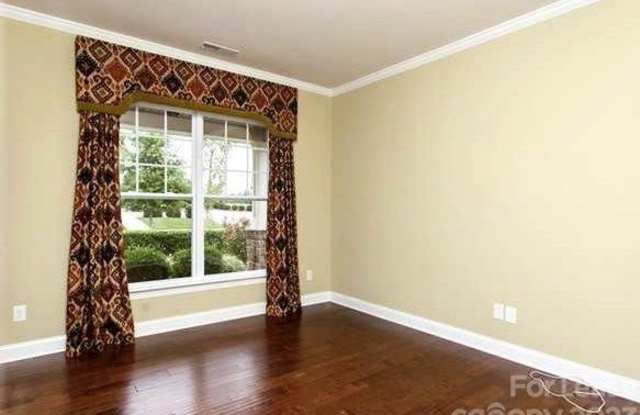 126 Northbridge Drive Gallery 4