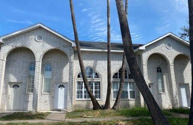 1005 E Westway Avenue Gallery 1