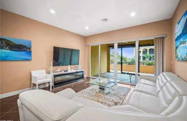 21460 Strada Nuova Cir Gallery 4