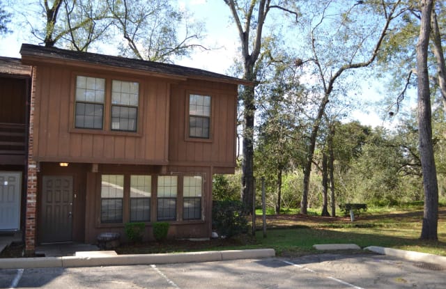 2295 Shady Timbers - 2295 Shady Timbers Cir, Tallahassee, FL 32304
