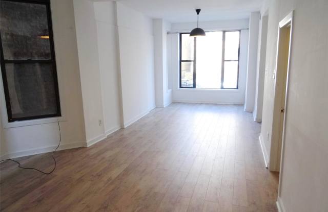 1506 N Rockwell St photos photos