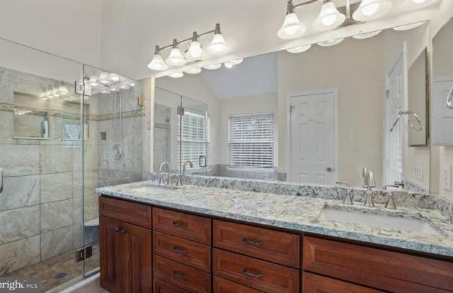 6 HEDGECROFT Drive - 6 Hedgecroft Drive, Mercer County, NJ 08534