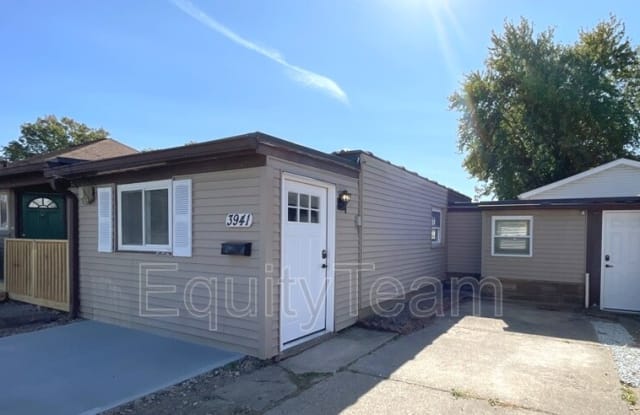 3941 Webster Ave - 3941 Webster Ave, Deer Park, OH 45236