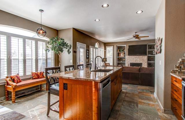 10584 Tigers Eye Gallery 4