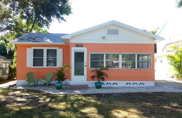 726 5th St S - 726 5th Street South, Safety Harbor, FL 34695