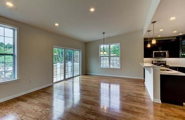 1008 Bradish Ln Gallery 4