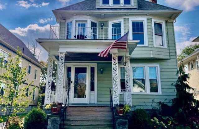 422 Huntington Avenue photos photos