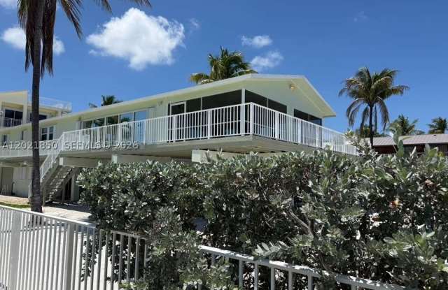 172 Valois Blvd photos photos