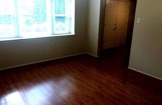 12815 POINT PLEASANT Drive Gallery 2