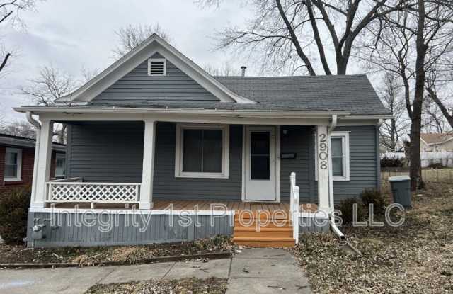 2908 West 44th Avenue photos photos