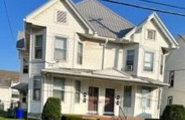 421 W King St photos photos