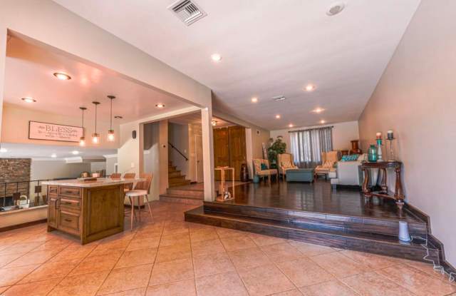SPACIOUS 4-BEDROOM WINNETKA HOME WITH POOL & 2-CAR GARAGE! MOVE-IN SPECIAL: 2 WEEKS FREE! Gallery 1