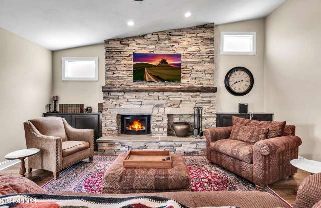 10655 E MERCER Lane photos photos