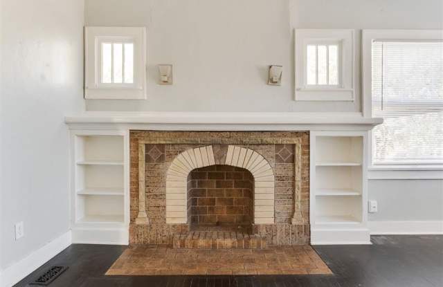 1715 N Douglas Avenue photos photos