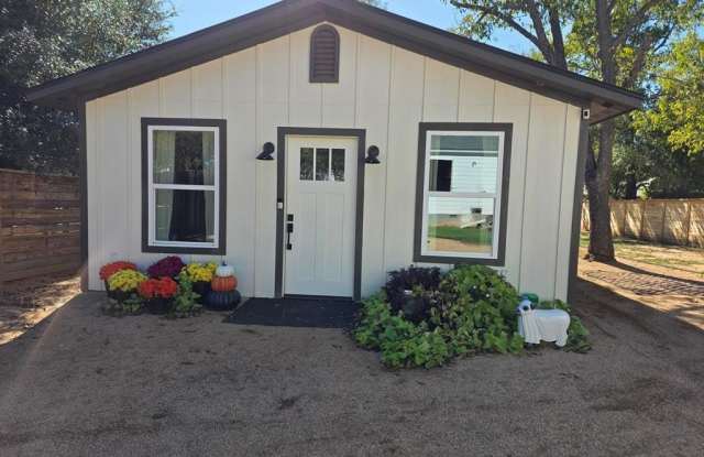 421 E Orchard St photos photos