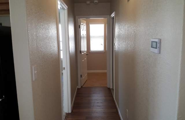 4003 Matson Manor Gallery 4