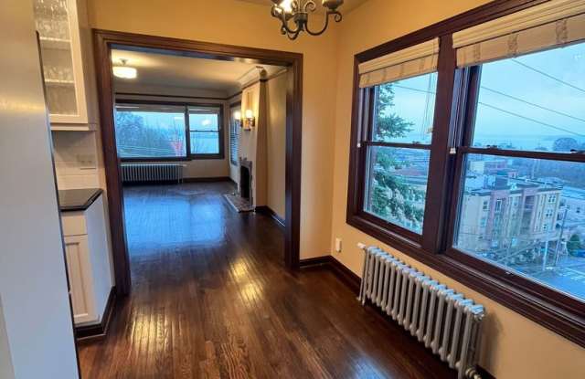 First Galer Residential LLC Gallery 4