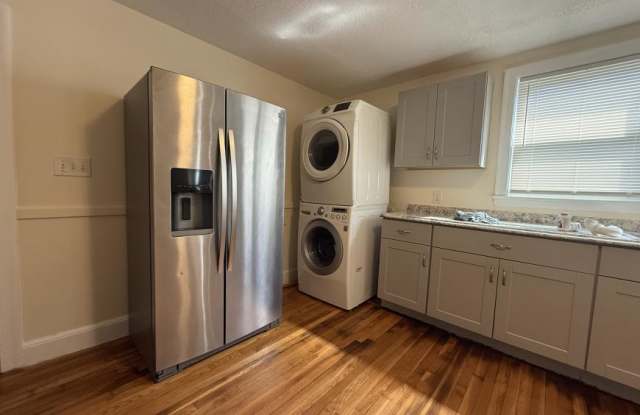 686 Moody St. photos photos