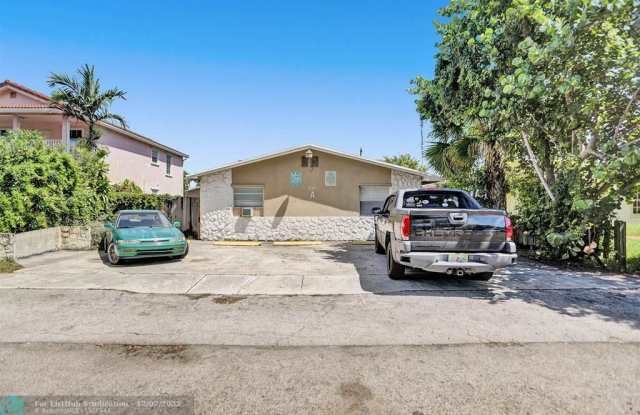 720 SW 6th St - 720 Southwest 6th Street, Dania Beach, FL 33004