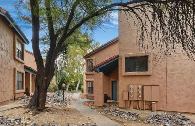 Catalina Foothills Living: 2-Bed + Loft Home with Private Patio | 85750 Gallery 3