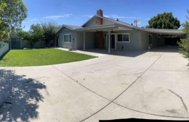 3 Bed, 2 Bath Home Gallery 3