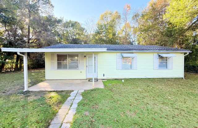 Charming 3-Bedroom Home - 721 North 48th Avenue, West Pensacola, FL 32506