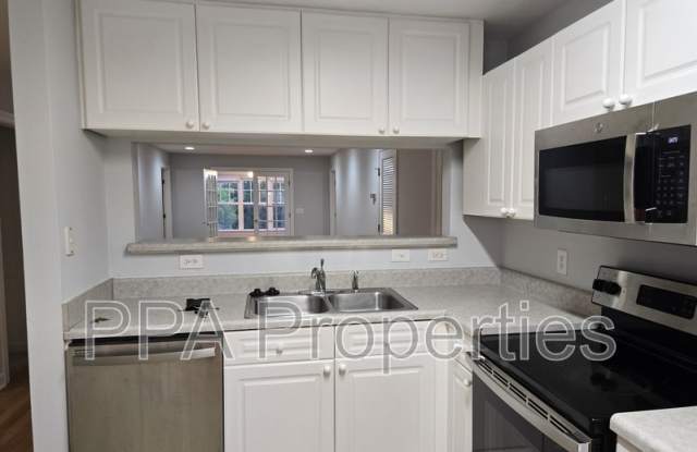 929 Morreene Rd - 929 Morreene Road, Durham, NC 27705 929 Morreene Rd - 929 Morreene Road, Durham, NC 27705