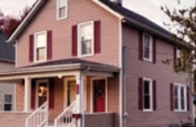 3 bedroom / 1.5 bath w/Central Air, Basement and Detached 2 Car Garage photos photos