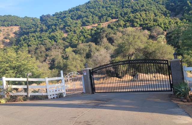 14519 Rios Canyon Rd Gallery 4