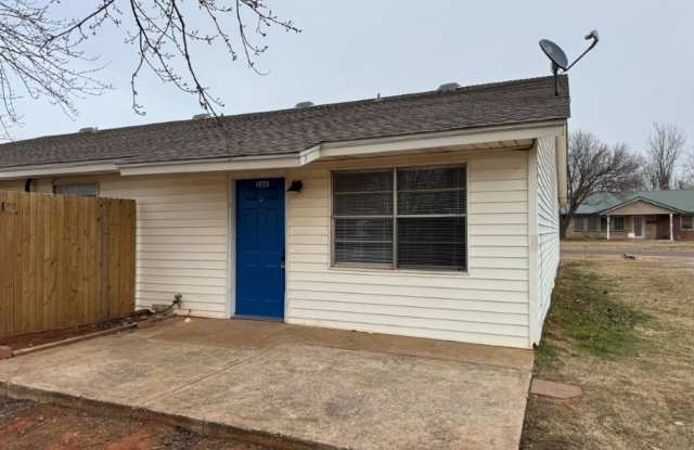 2 bed one bath duplex in Blanchard! photos photos