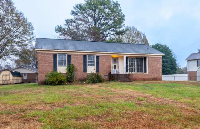 Newly Renovated 3-Bedroom Ranch with Spacious Yard! photos photos Newly Renovated 3-Bedroom Ranch with Spacious Yard! photos photos