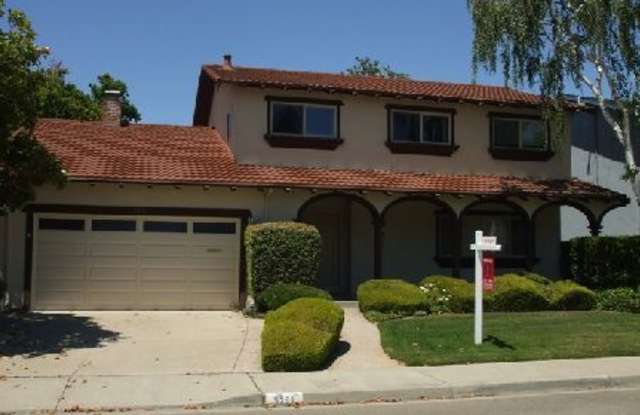 Spacious 4 Bed/ 2 bath Home in Prime Pleasanton Neighborhood – Walk to Schools & Parks! New paint & carpet photos photos