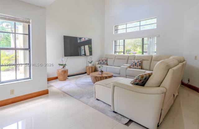 4671 SW 155th Pl Gallery 4
